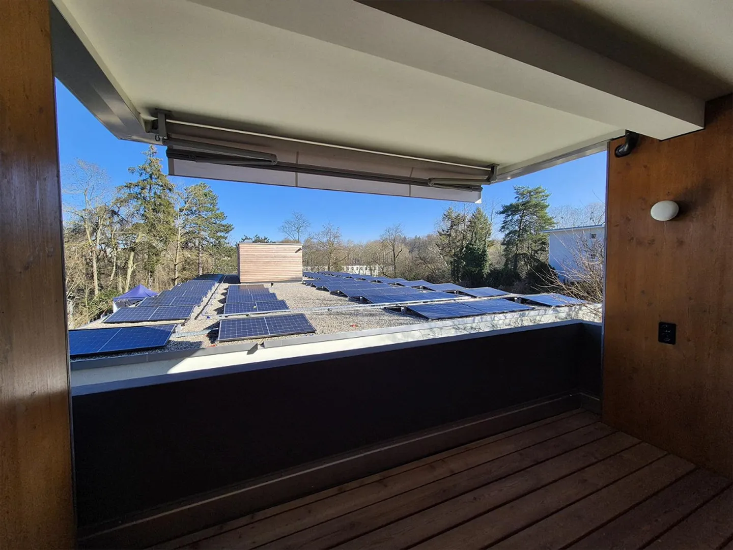 Espace commercial attrayant et polyvalent dans un emplacement central - Photo 3 sur 8