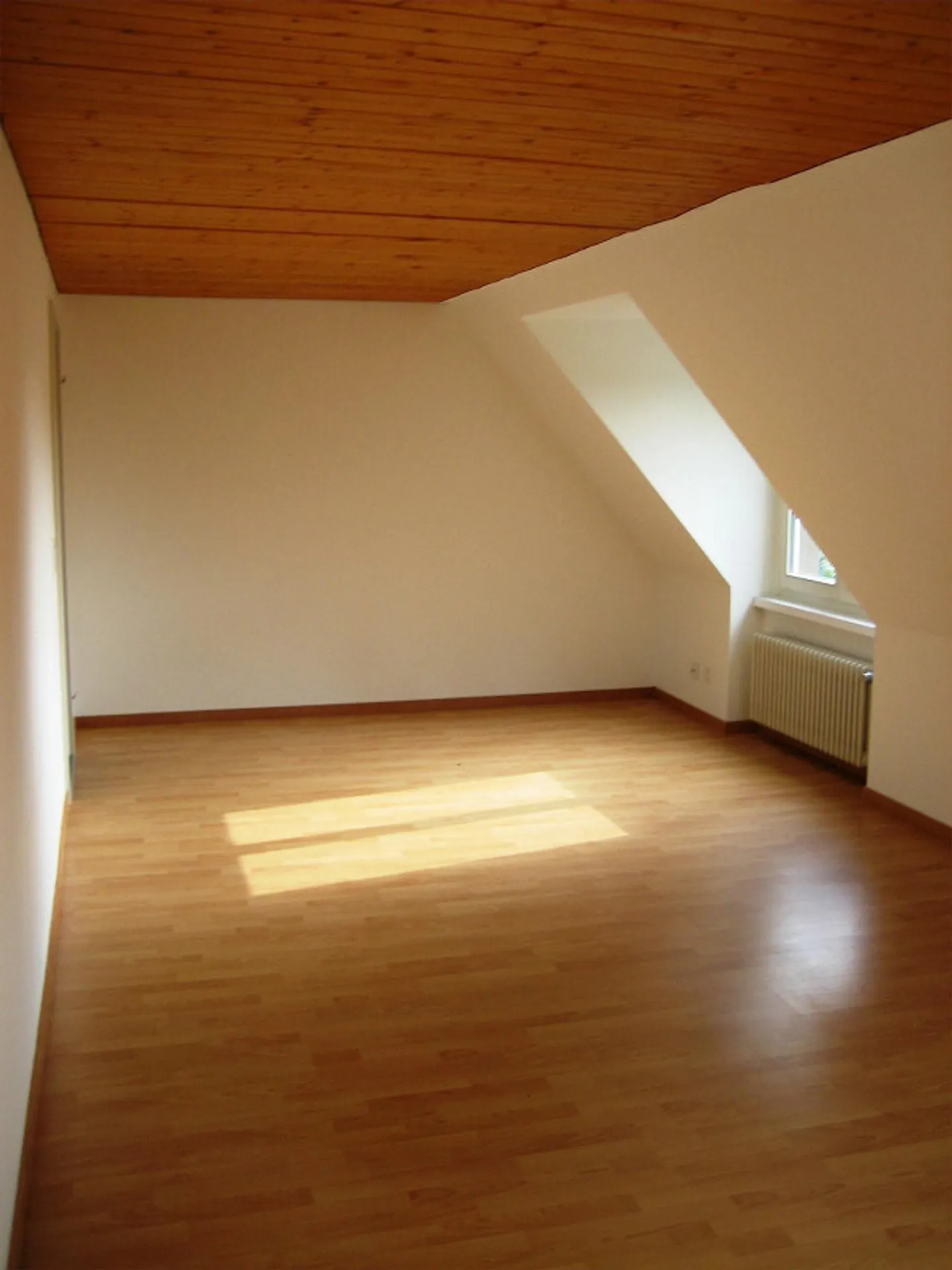 Charmante Attika-Wohnung - Foto 3 von 6