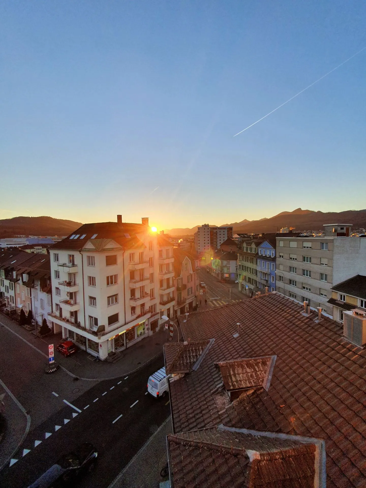 modern 1-room apartment in Olten - Photo 1 of 8