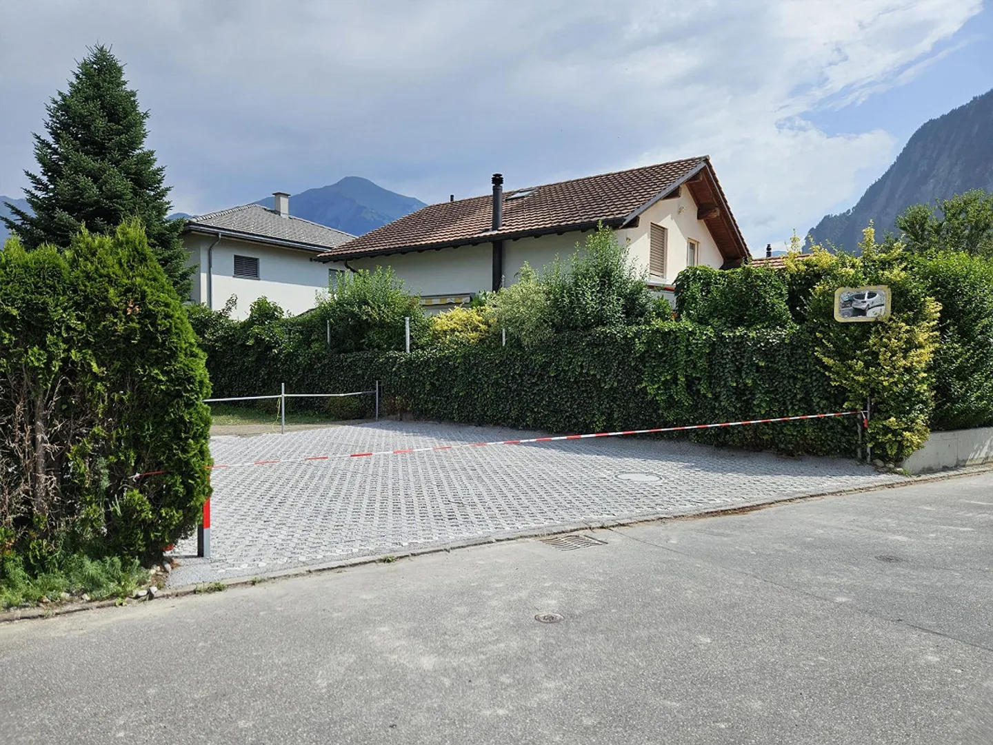 Parkplatz für Wohnmobil, Wohnwagen, Boot, Anhänger, Auto mit 230/400 V - Photo 3 of 8