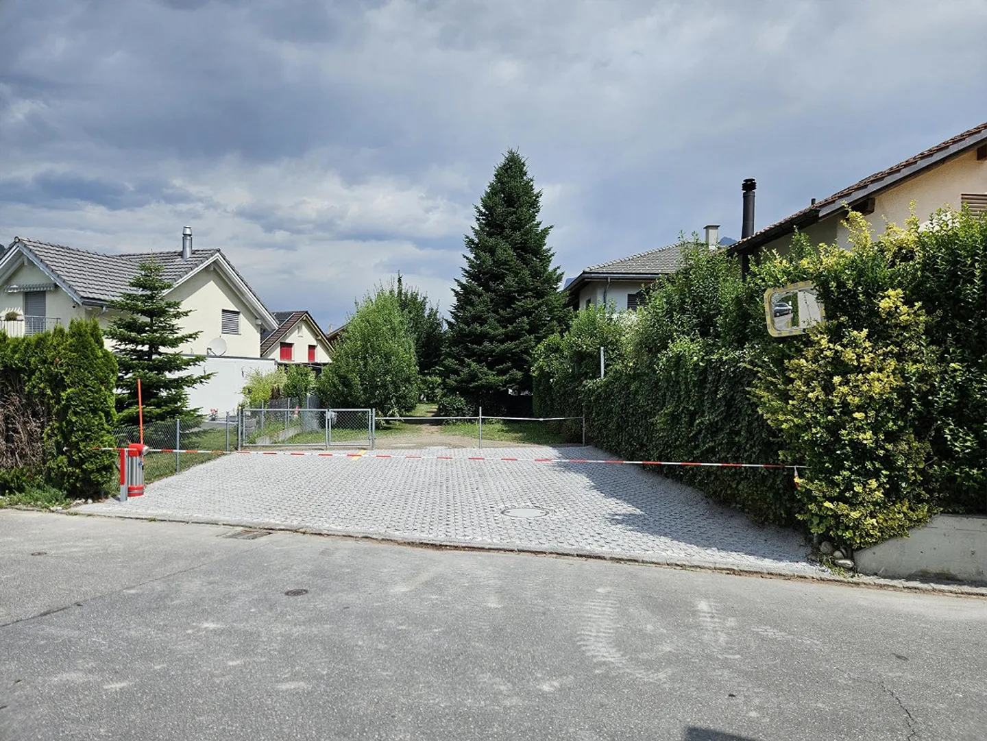 Parkplatz für Wohnmobil, Wohnwagen, Boot, Anhänger, Auto mit 230/400 V - Photo 8 of 8