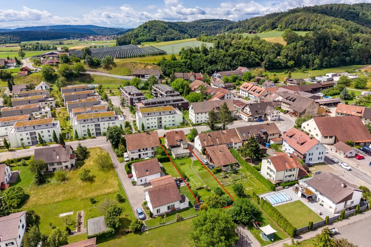 Casa unifamiliare di 6 stanze con molto spazio e opportunità - Foto 2 di 11
