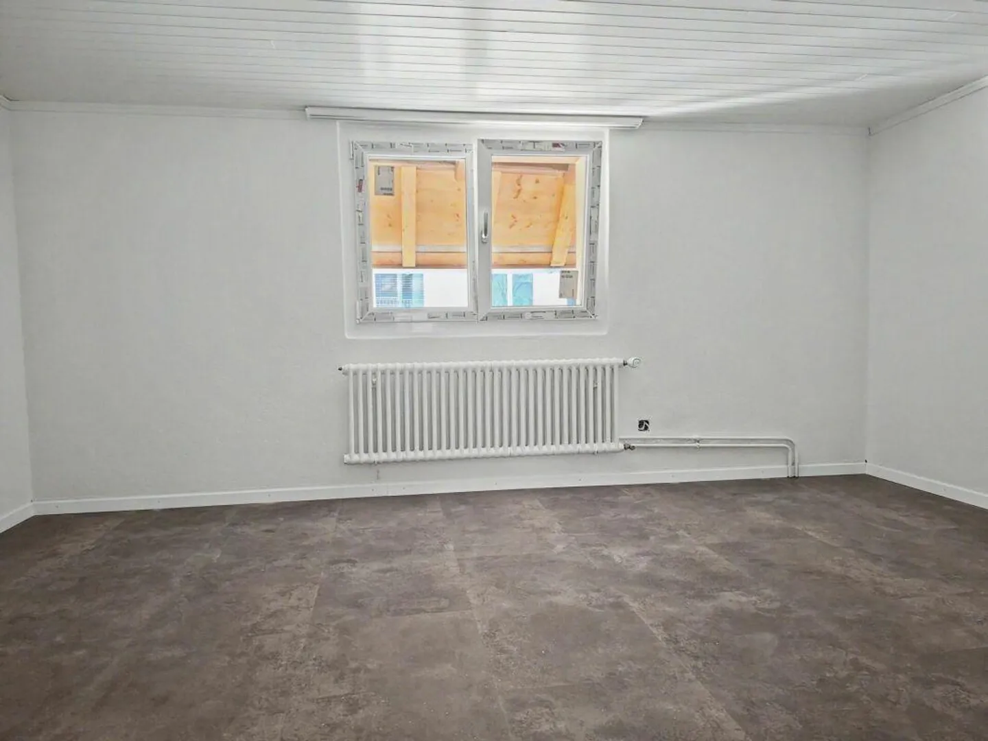 First rental of a renovated 4.5-room duplex apartment - Photo 6 of 12