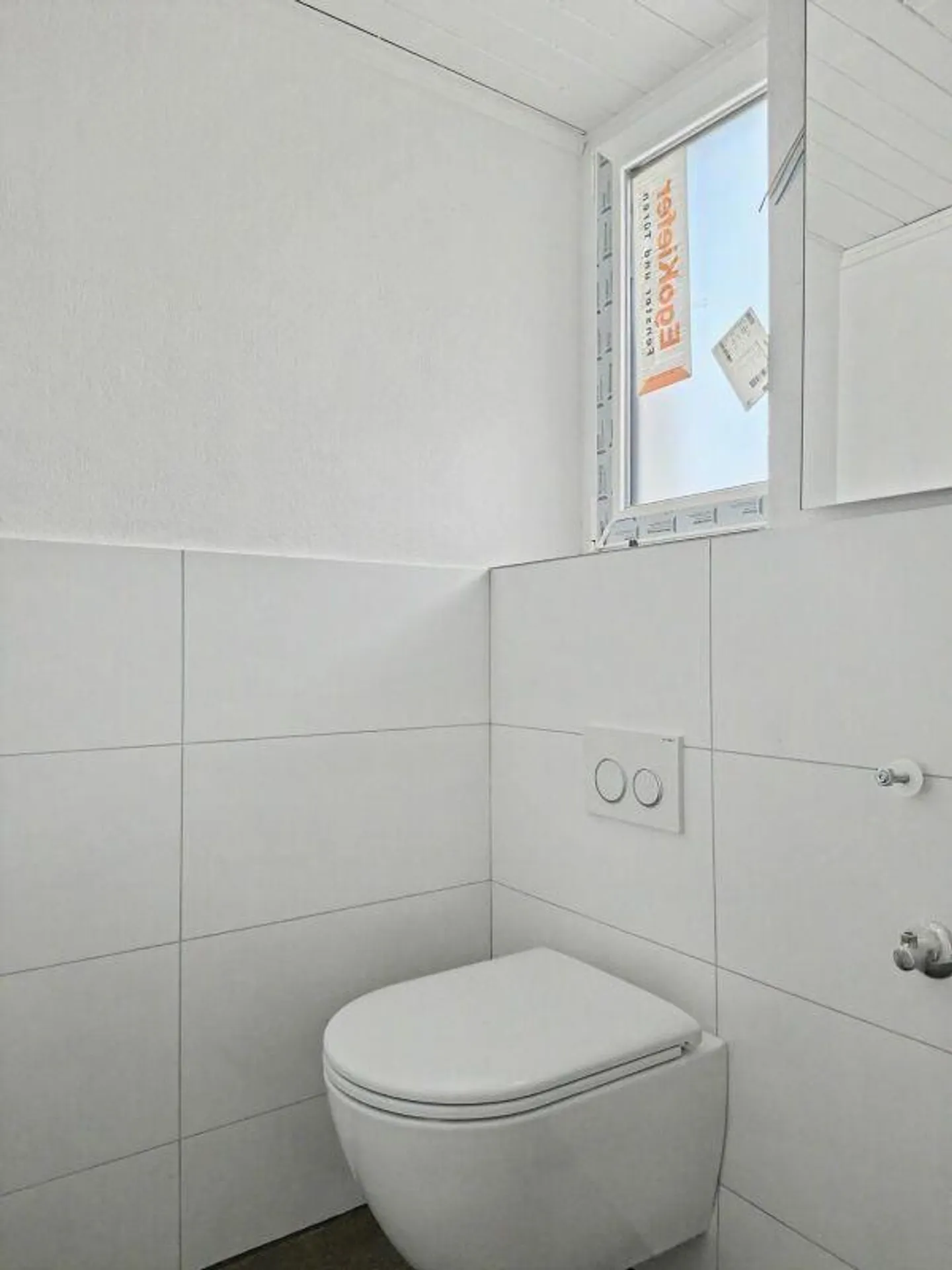 First rental of a renovated 4.5-room duplex apartment - Photo 10 of 12
