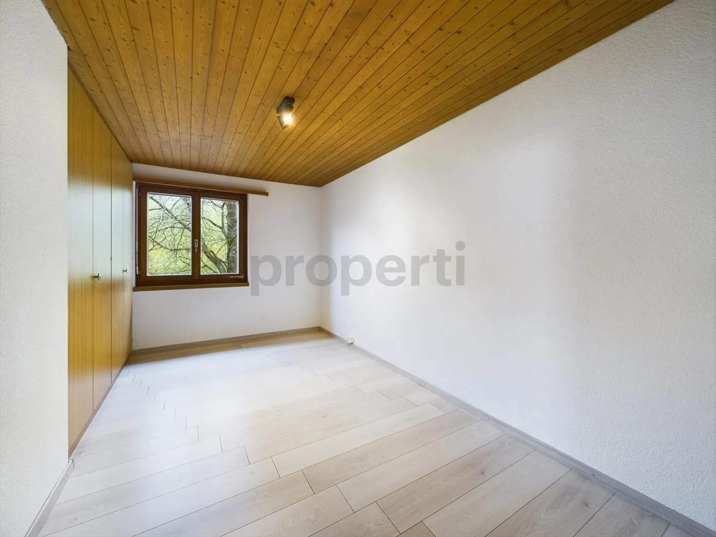 4.5 Room Apartment - Photo 7 of 12