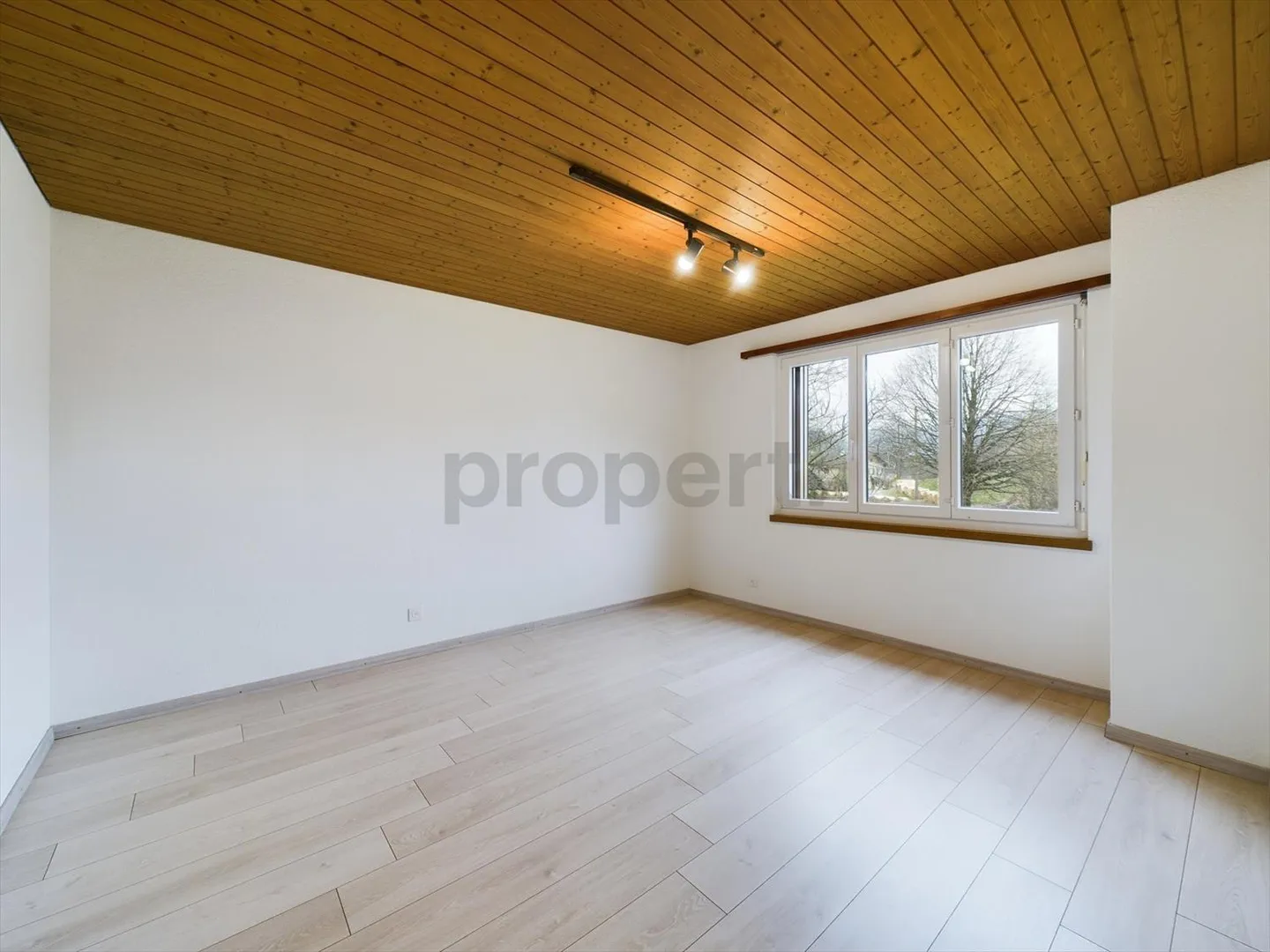4.5 Room Apartment - Photo 10 of 12