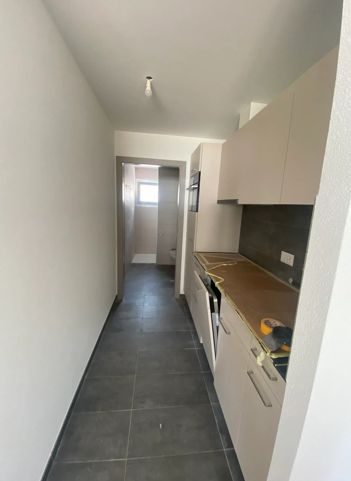 Vesin, in affitto, monolocale di 26 m2 con un posto auto + una cantina - Foto 2 di 6