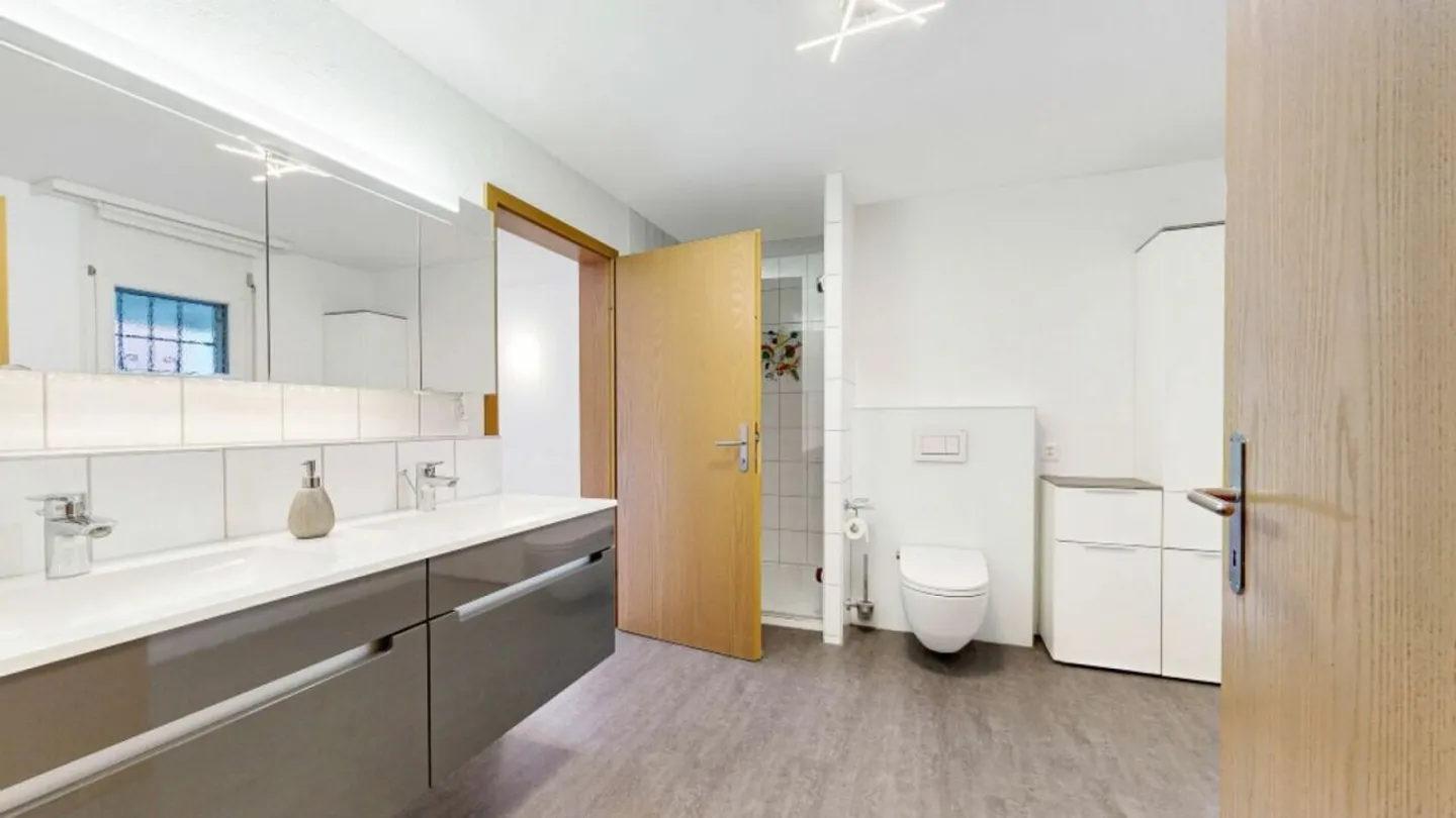 Appartamento in condominio ben tenuto in una posizione meravigliosa - Foto 10 di 18