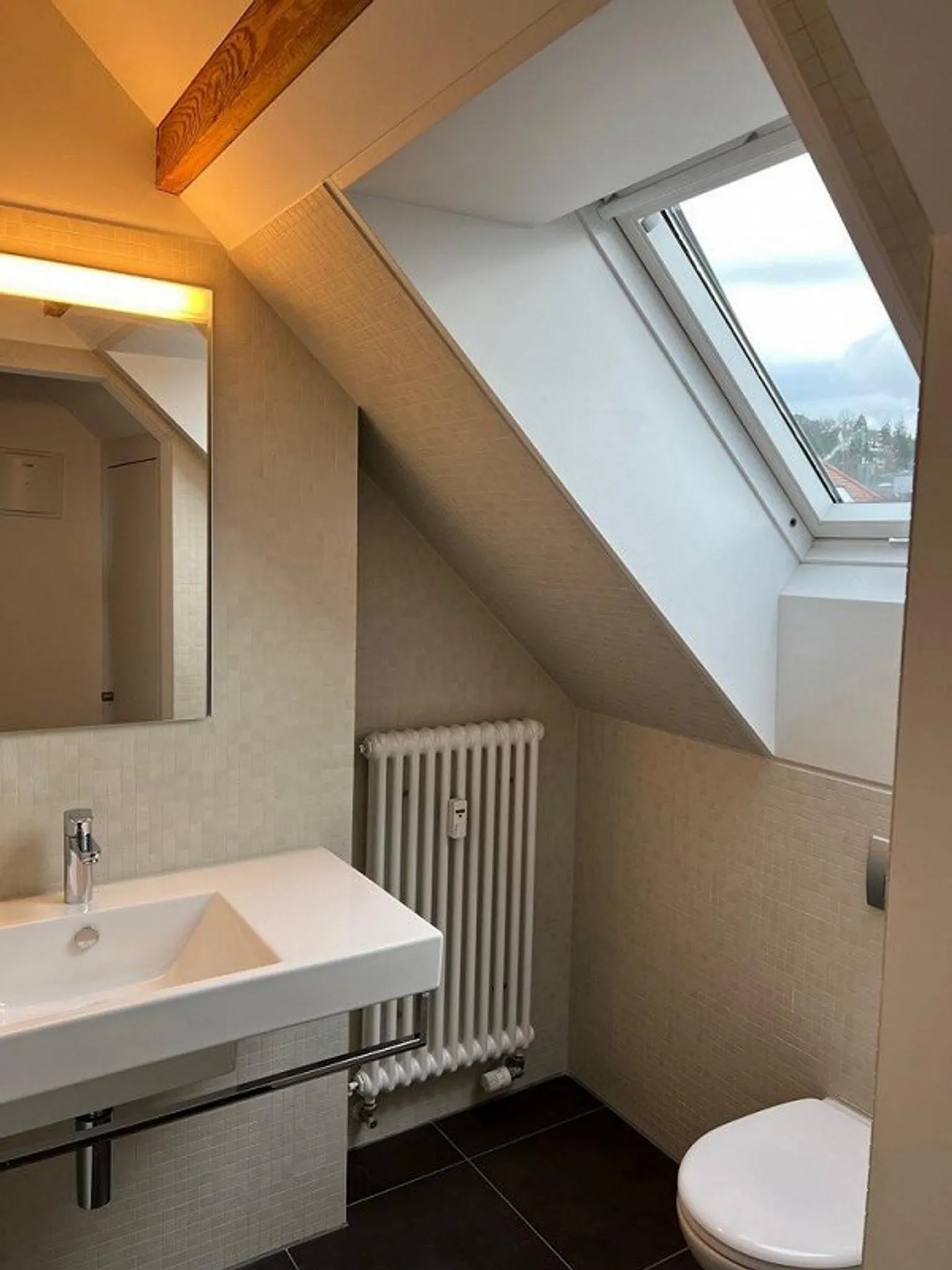 Stylish old apartment in the heart of District 6 - Photo 5 of 11