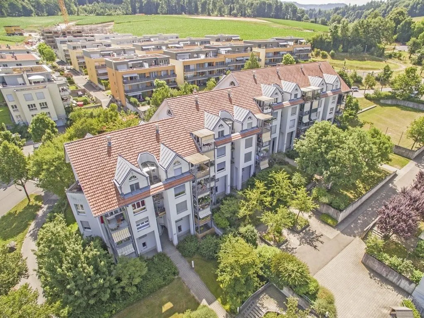 Charmante appartement lumineux avec deux balcons - Photo 1 sur 11