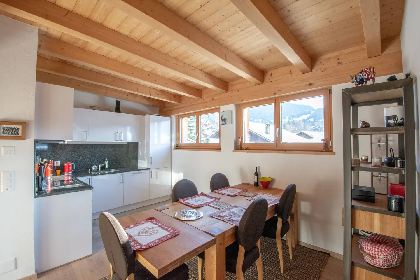 Charming Duplex Apartment in Villars - Photo 3 of 9