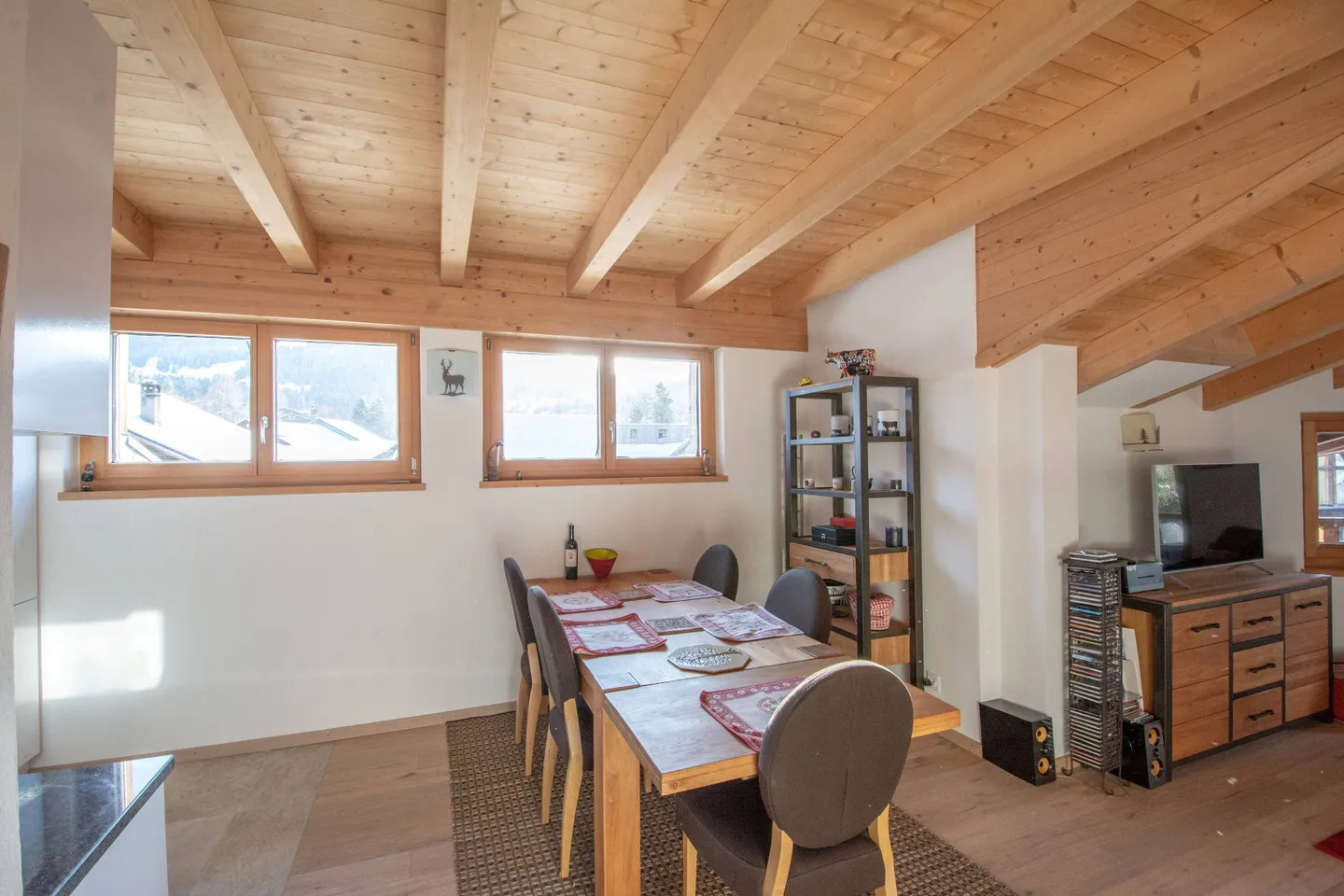 Charming Duplex Apartment in Villars - Photo 8 of 9