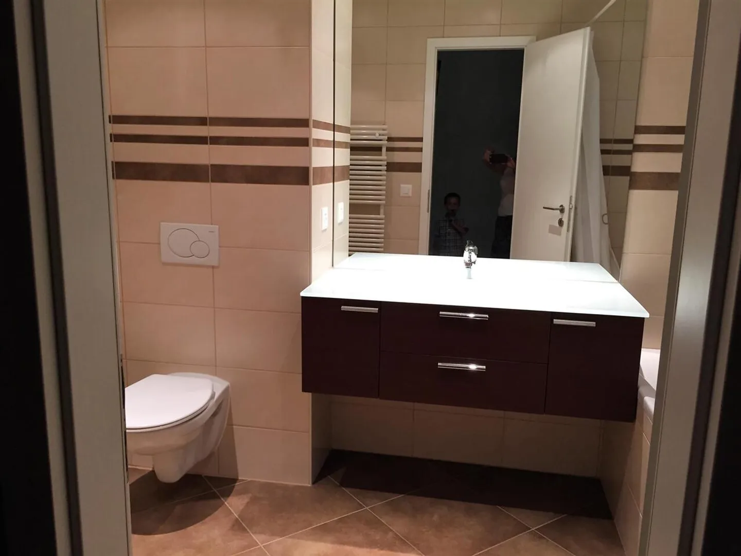 Hochwertige 5,5-Zimmer-Wohnung in der oberen Etage mit großen Terrassen - Foto 4 von 4