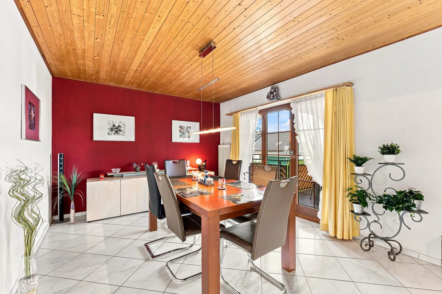 Spacious Family Home in Obfelden - Photo 7 of 13