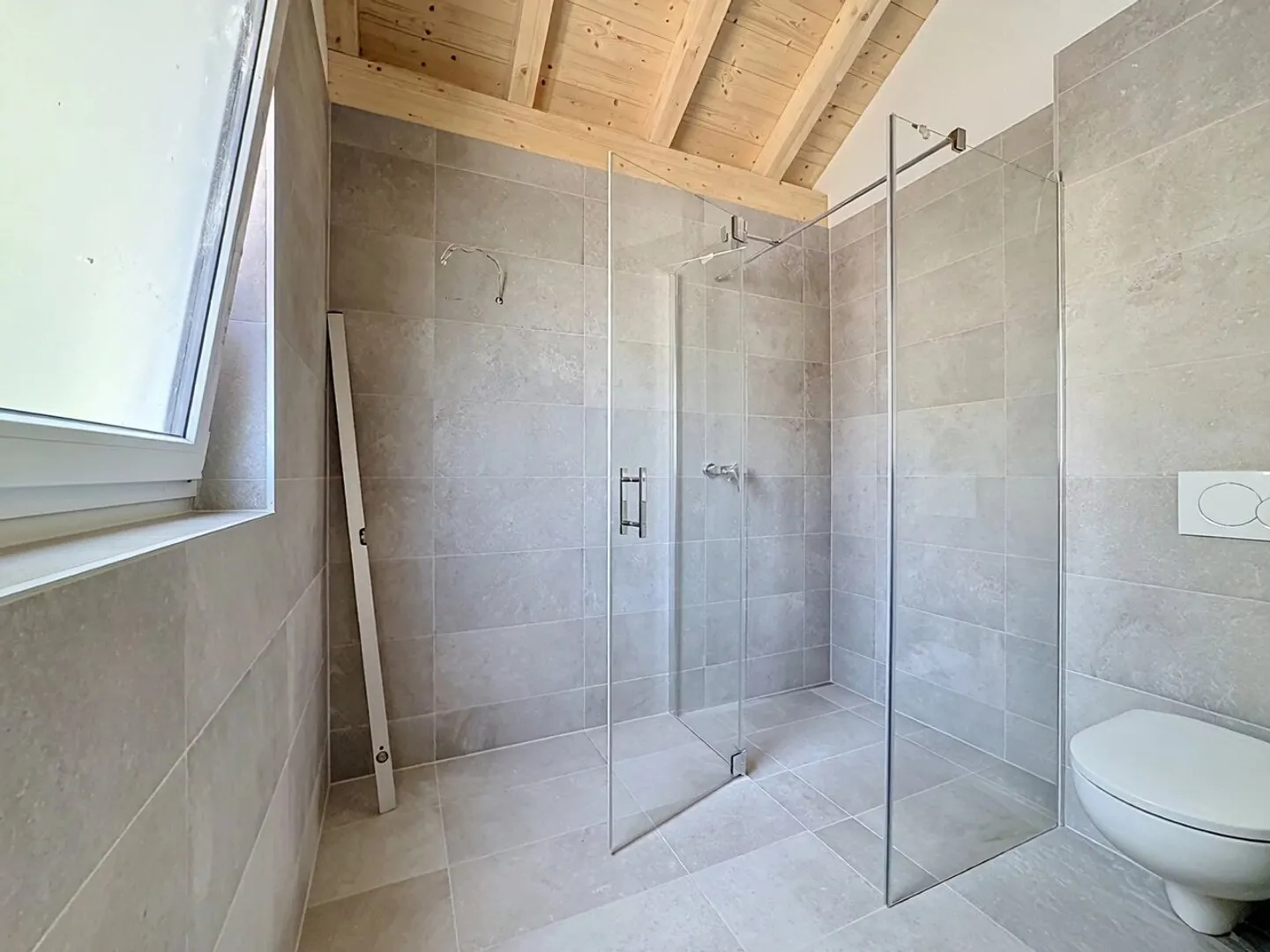 New 5.5-room apartment with private garden in Epinassey - Photo 7 of 13