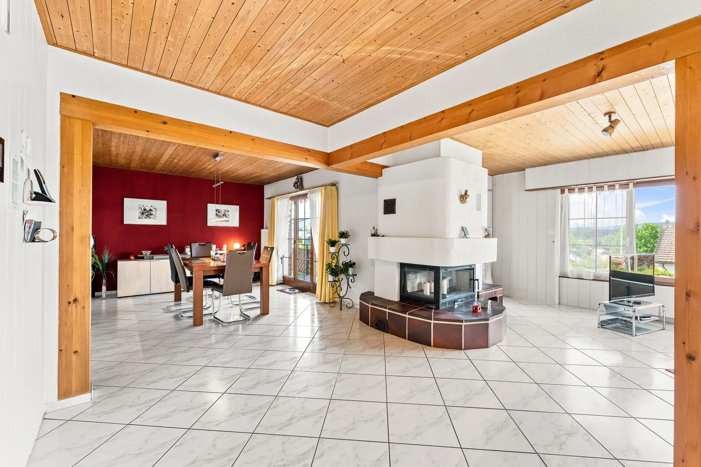 Spacious Family Home in Obfelden - Photo 9 of 13