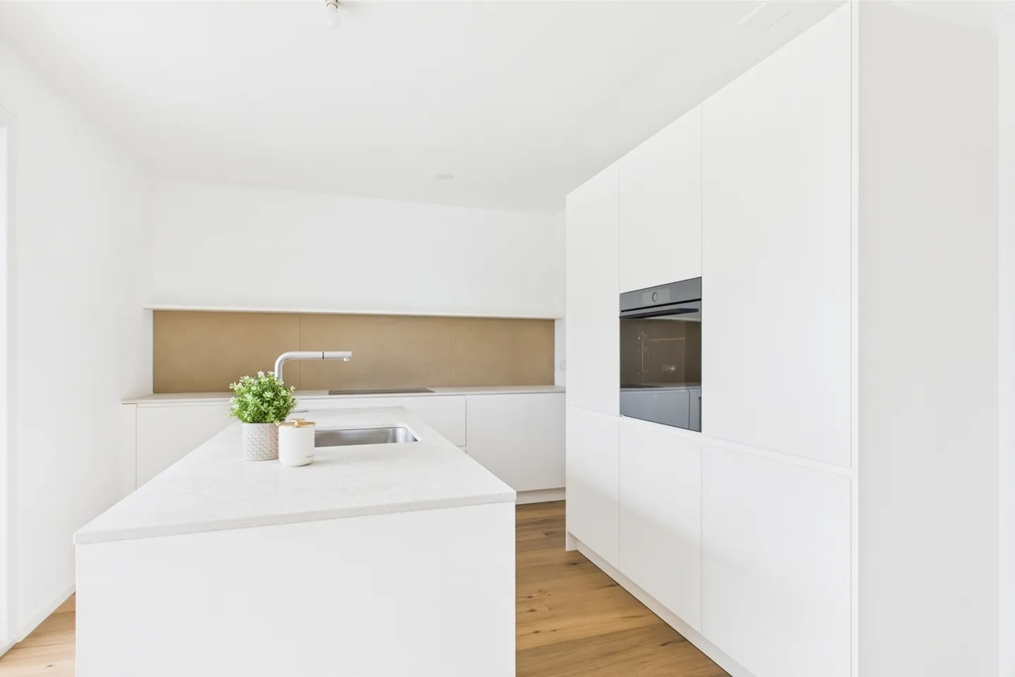 Grande duplex attraversante - Disponibile immediatamente - NUOVO - Foto 4 di 7