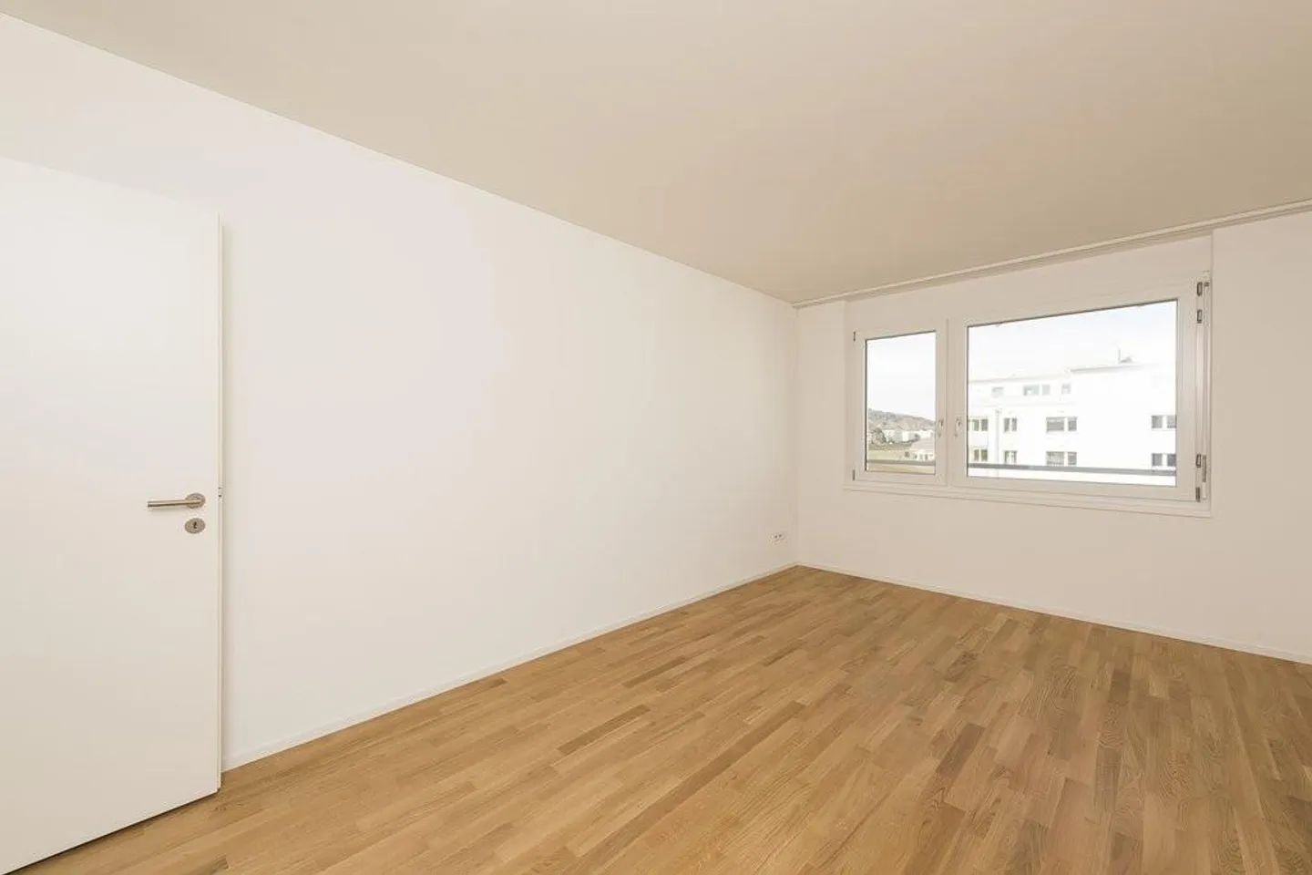 Geräumige Familienwohnung am See - Foto 2 von 6