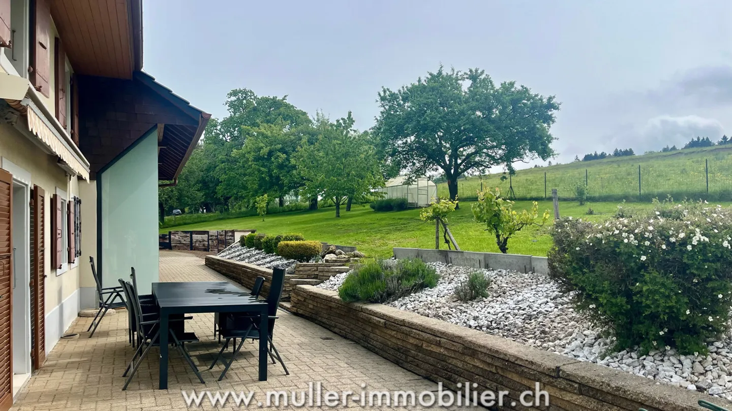 Charming Village House with Garden - Photo 2 of 13
