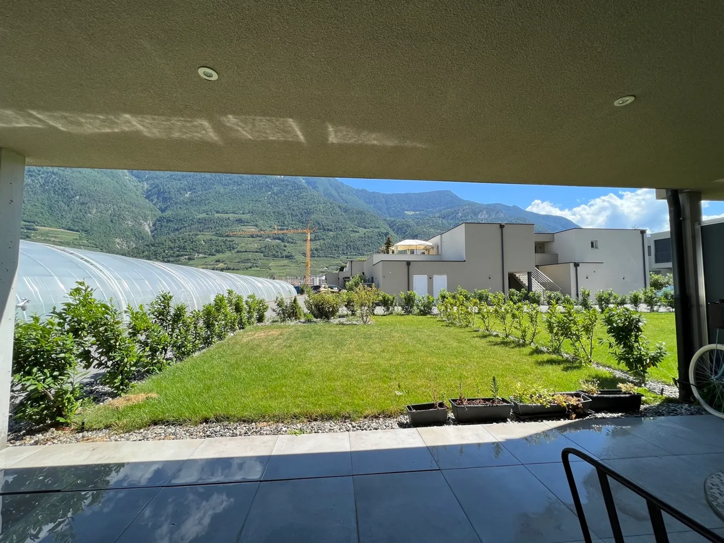 Appartement moderne avec grand jardin - Photo 5 sur 6