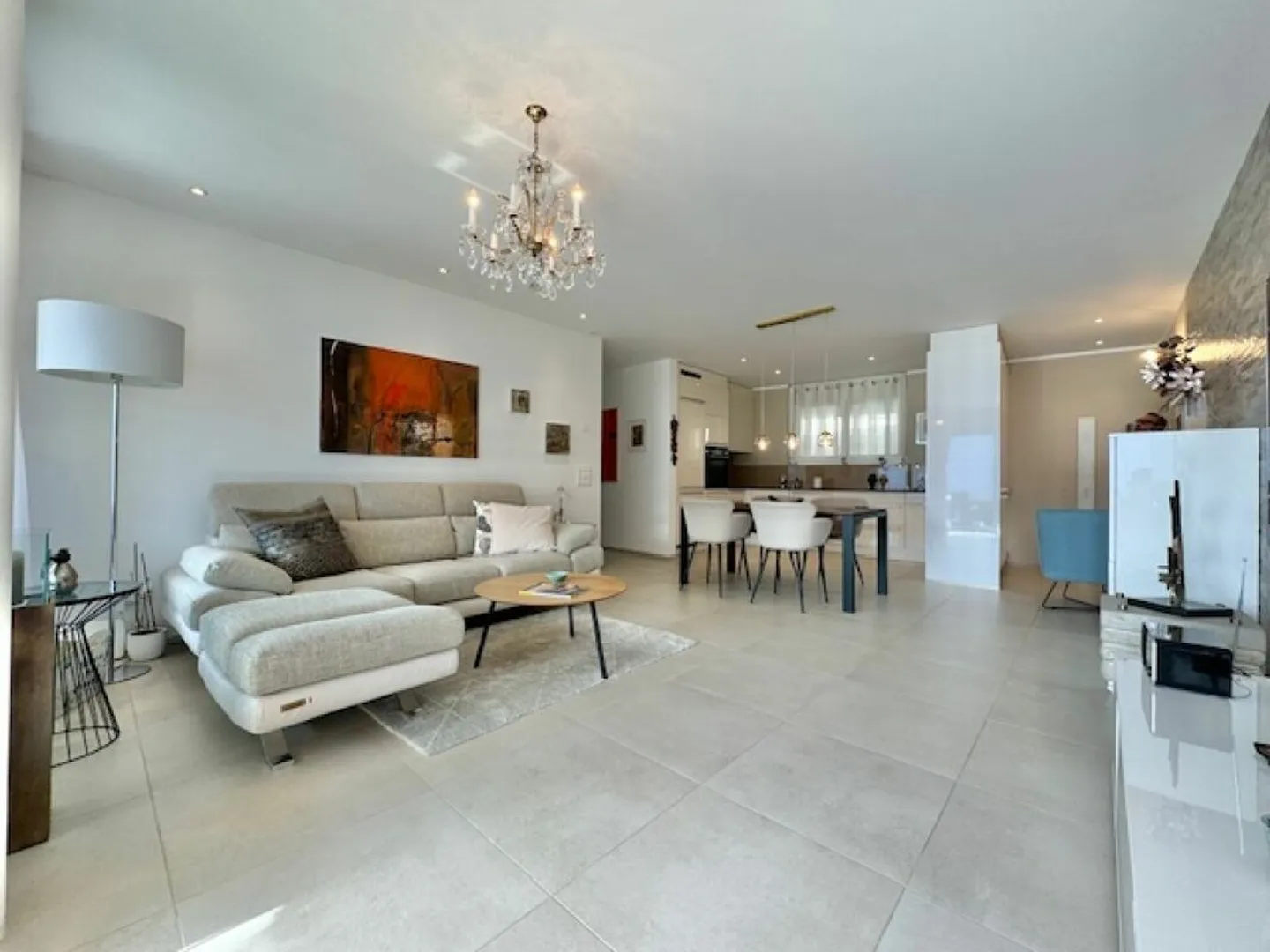 «GORDOLA - 3.5-ZIMMER-WOHNUNG MIT SEEBLICK ZU VERKAUFEN» - Foto 9 von 19