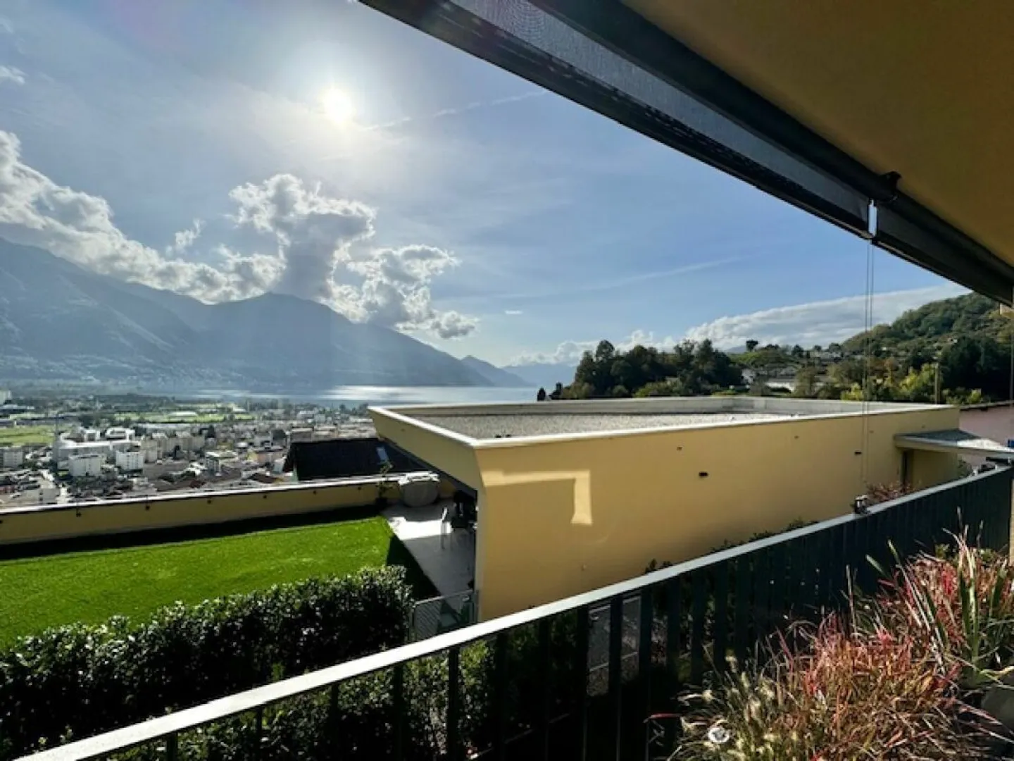 «GORDOLA - 3.5-ZIMMER-WOHNUNG MIT SEEBLICK ZU VERKAUFEN» - Foto 12 von 19