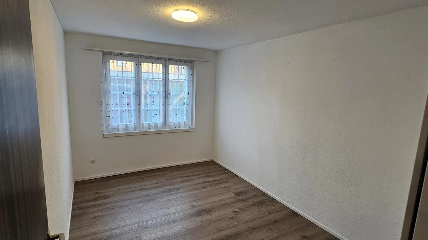 3.5 Room Apartment - Photo 3 of 13