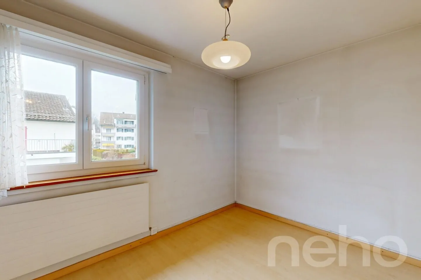 Incantevole Casa Angolare con Potenziale - Foto 7 di 8