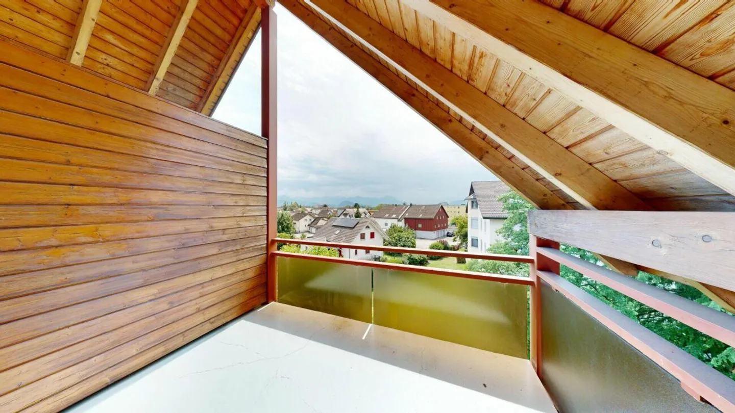 Geräumige Dachwohnung mit Balkonen - Foto 15 von 16
