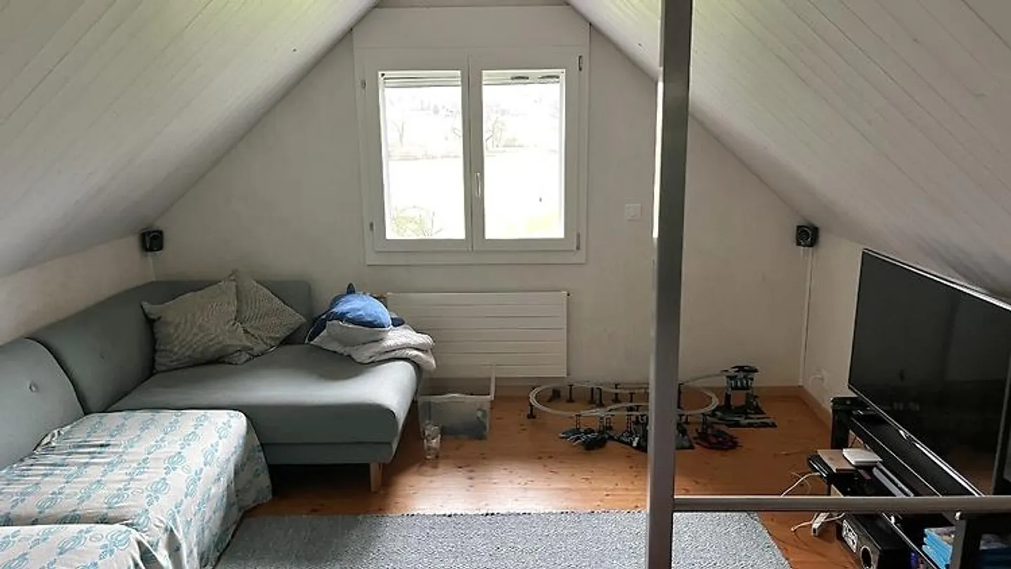 Maison Charmante avec Jardin - Photo 7 sur 10