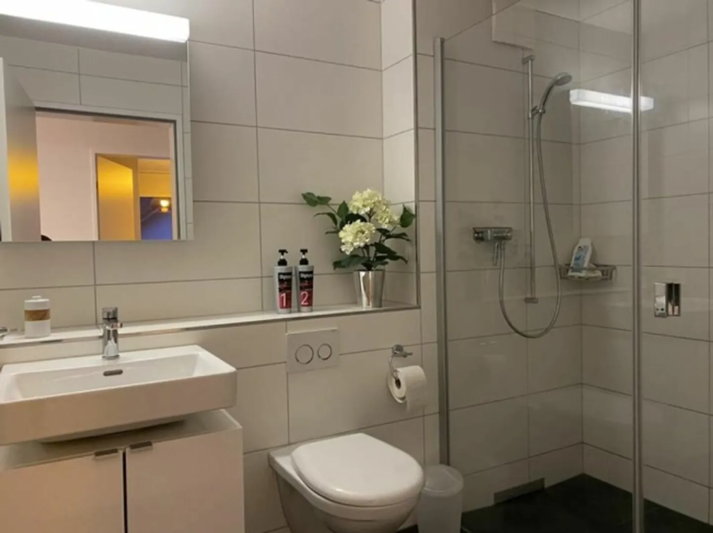 Où les familles se sentent chez elles - Appartement de 4,5 pièces dans un emplacement calme et central - Photo 7 sur 13
