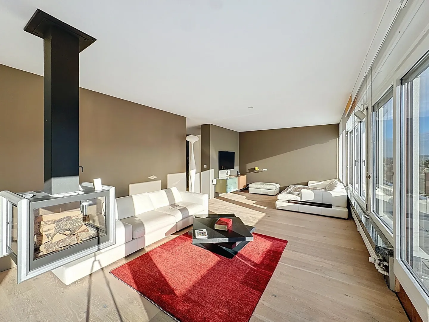 Appartamento attico 5.5 stanze con terrazza - Foto 2 di 17