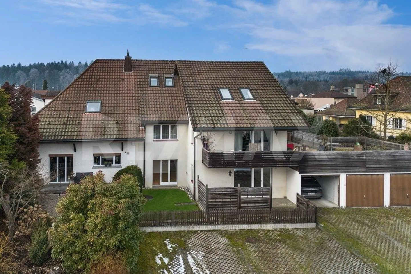 Quietly located 3.5 room condominium on the ground floor - Photo 1 of 13