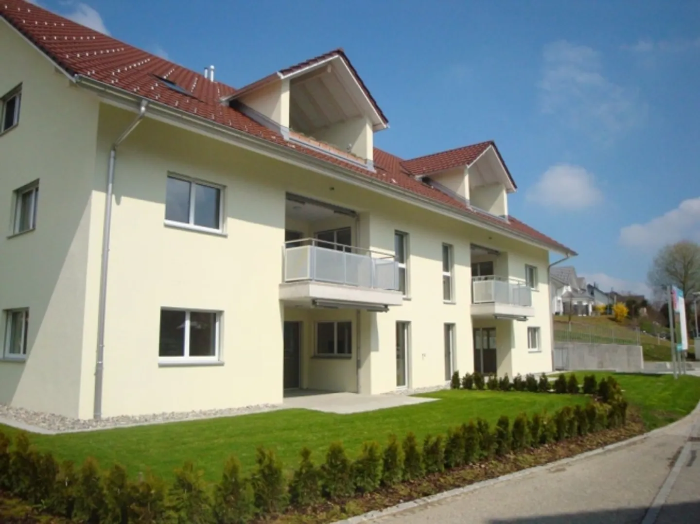 Où les familles se sentent chez elles - Appartement de 4,5 pièces dans un emplacement calme et central - Photo 13 sur 13