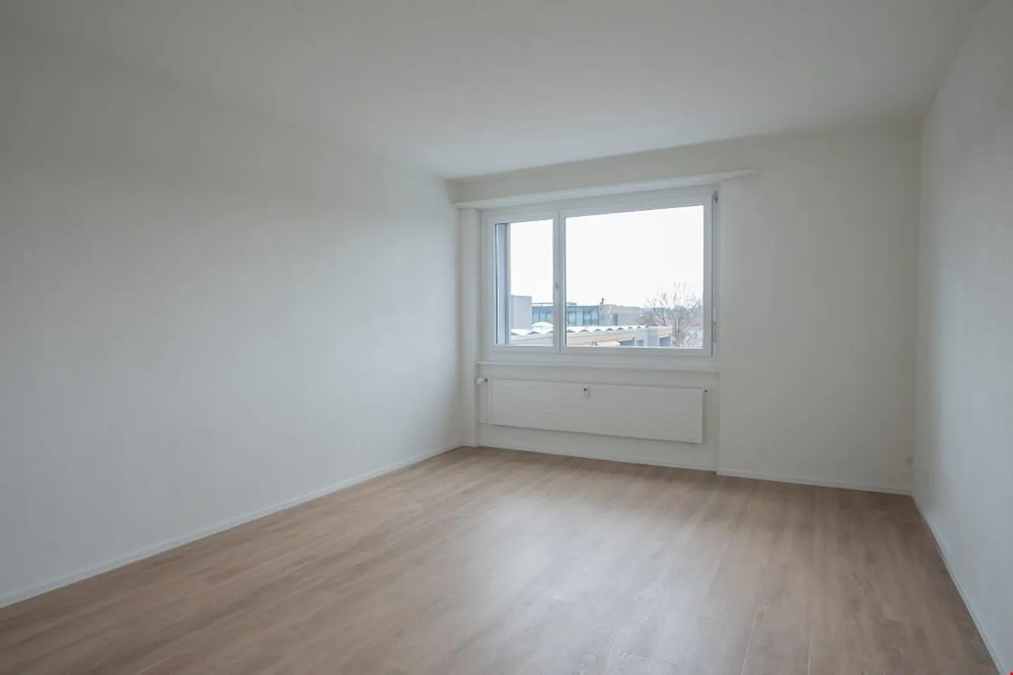 Appartamento ristrutturato in affitto a Bienne - Foto 5 di 8