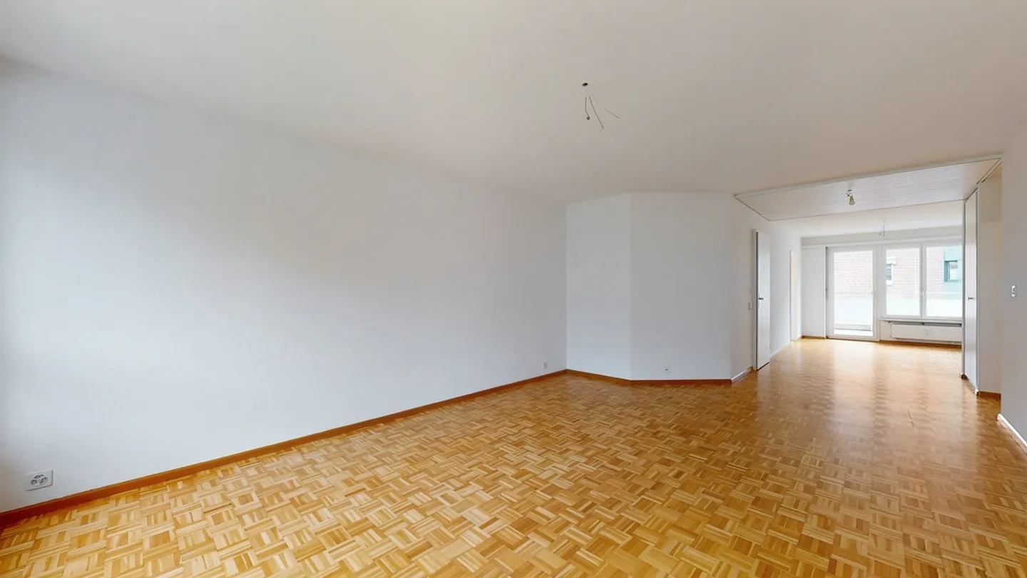 Move in & Feel Good - High-Quality Equipment & Great Location! - Photo 5 of 10