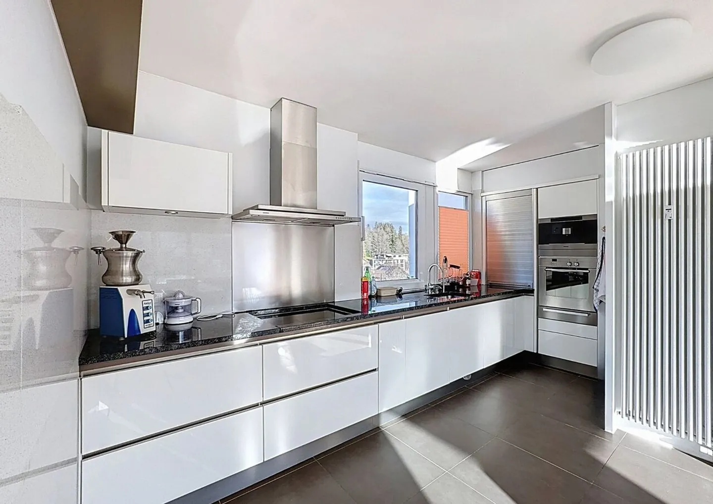 Appartamento attico 5.5 stanze con terrazza - Foto 4 di 17