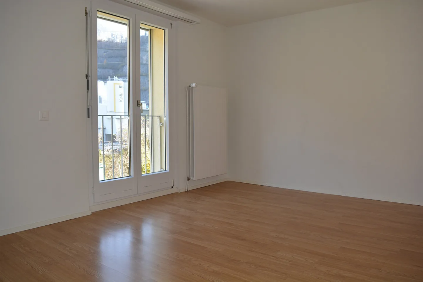 piccolo ma molto carino appartamento con 2 camere a Netstal - Foto 2 di 7