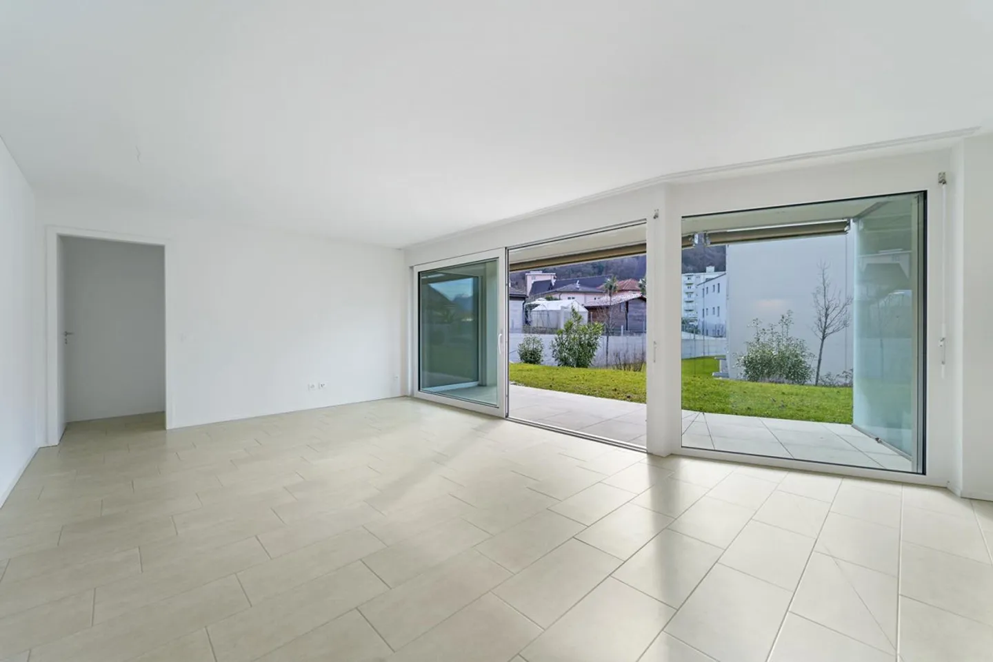 Modernes Erdgeschoss-Apartment - Foto 3 von 8