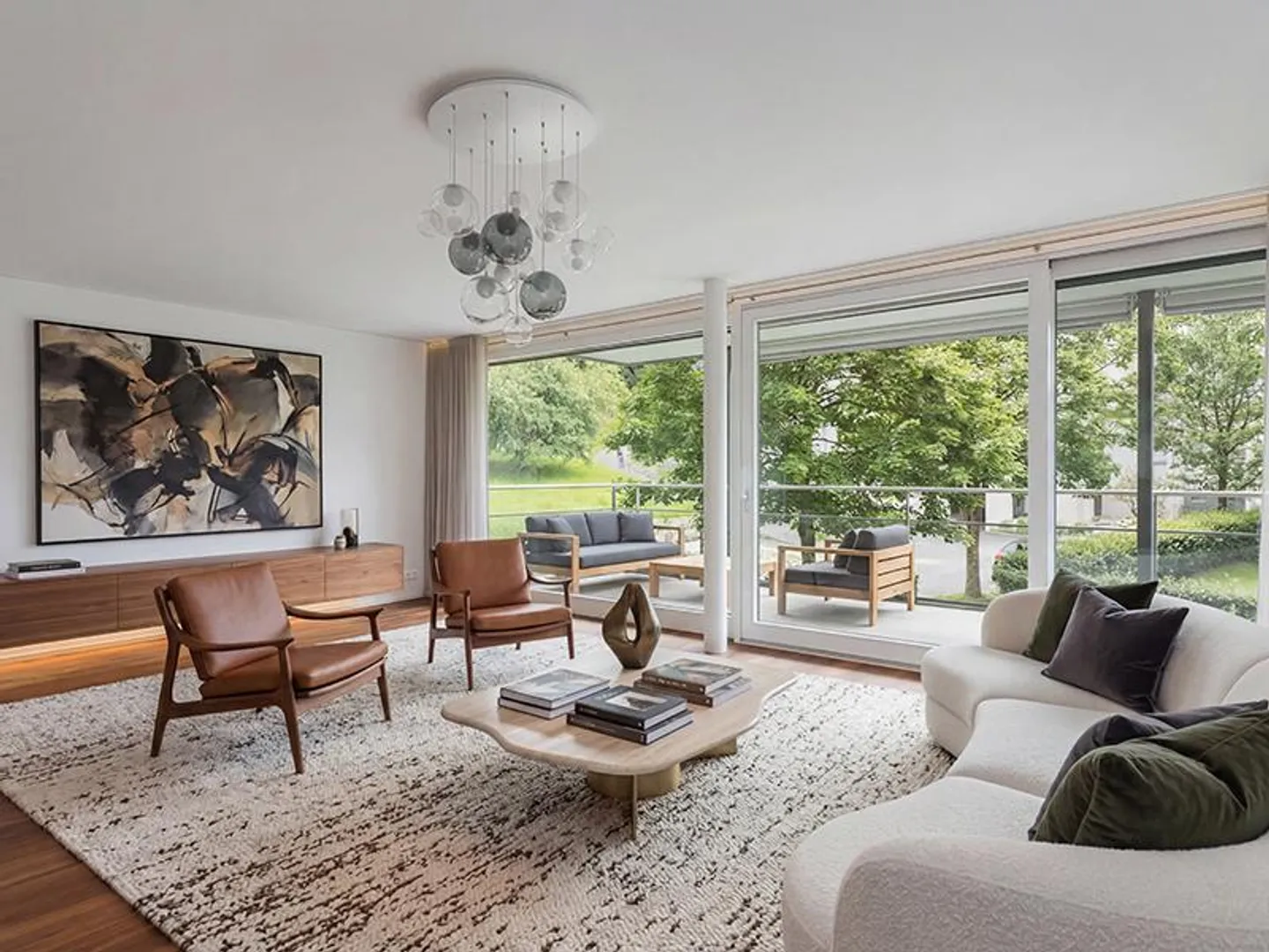 Modernes Apartment mit Terrasse - Foto 1 von 11