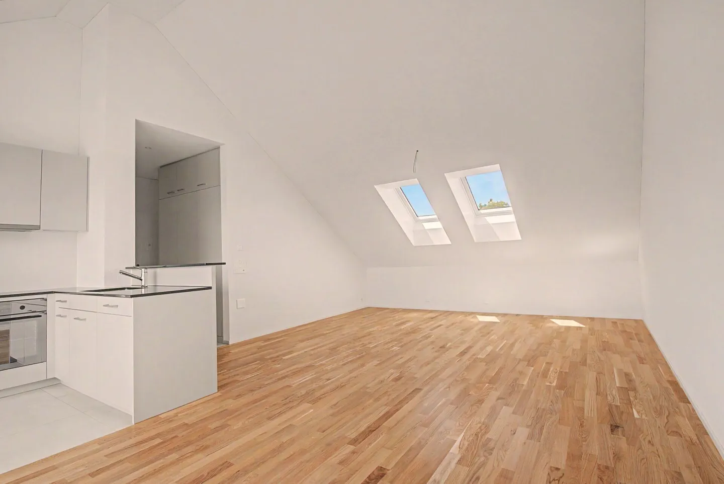 Stilvolle Attika-Wohnung in Thalwil - Foto 3 von 11