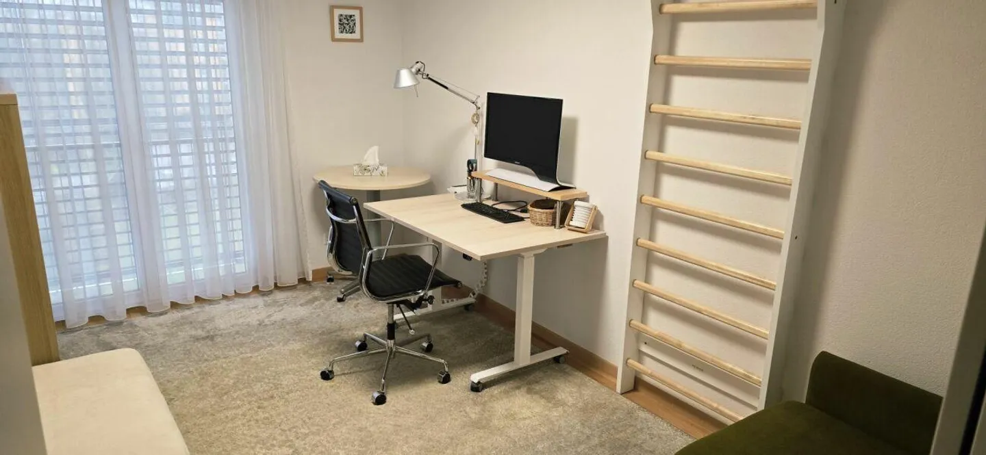 Arrive instead of setting up - Furnished 4.5 room apartment with character - Photo 9 of 16