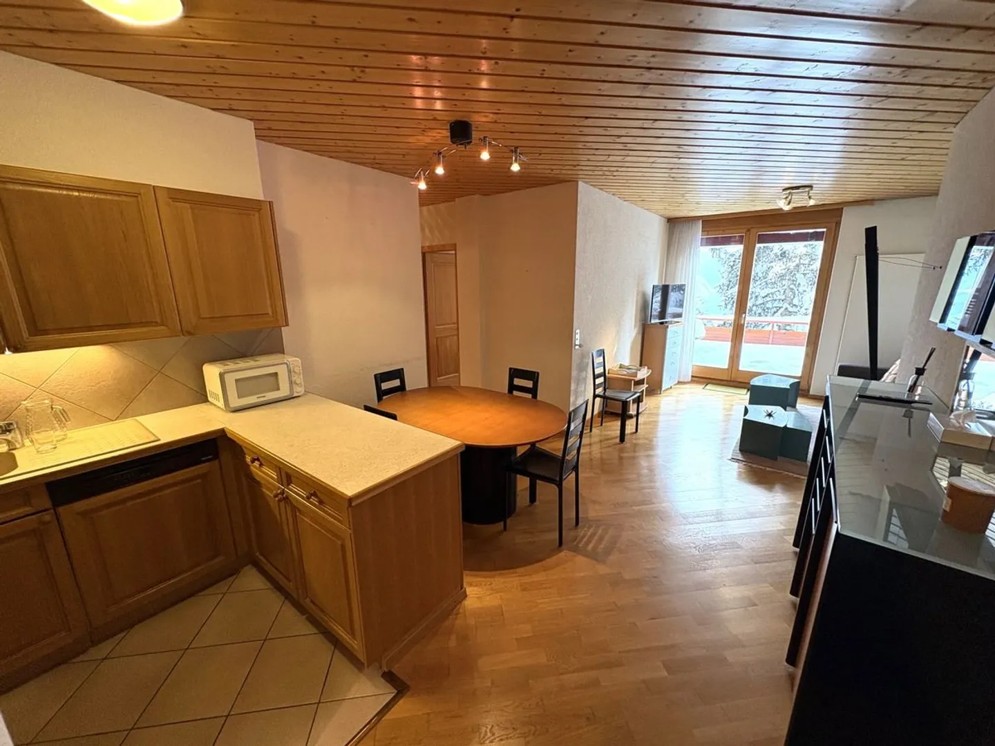 Appartement de 3.5 pièces - situation idéale proche du centre de Montana au calme - Photo 1 sur 13