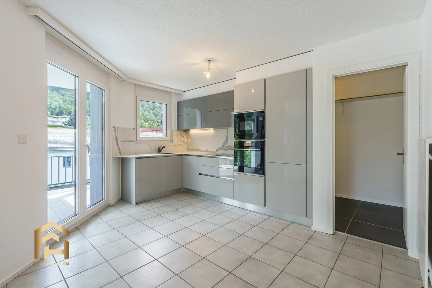 Appartement idyllique de 4,5 pièces avec jardin à Agarn - Photo 1 sur 13