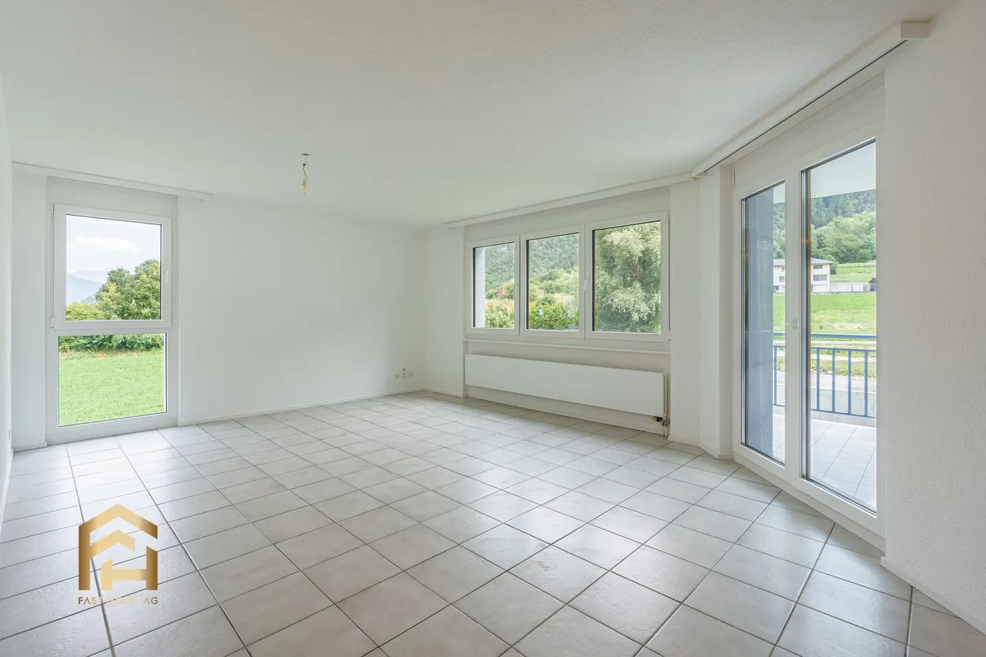 Appartement idyllique de 4,5 pièces avec jardin à Agarn - Photo 5 sur 13