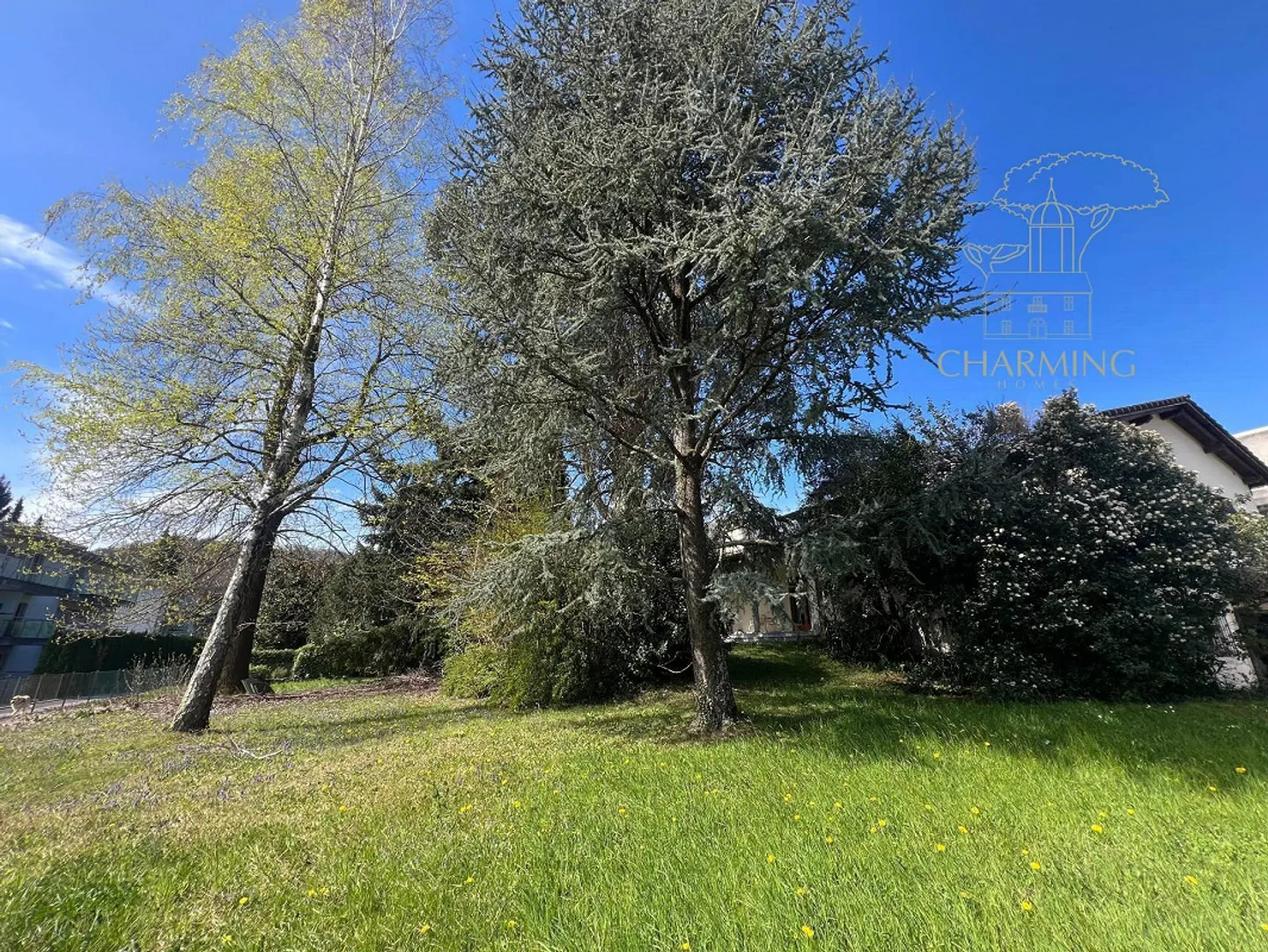 Villa con potenziale edificatorio - Foto 1 di 9