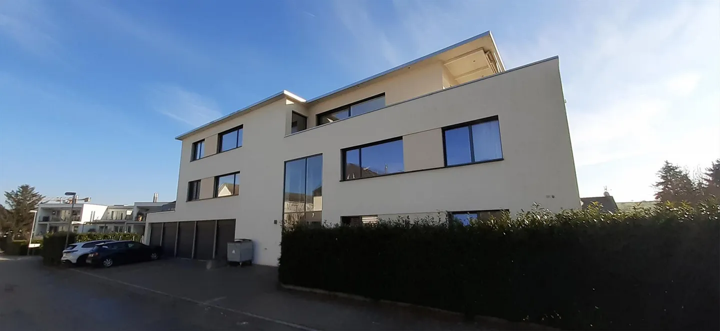 Luxury Attic Apartment - Photo 23 of 25