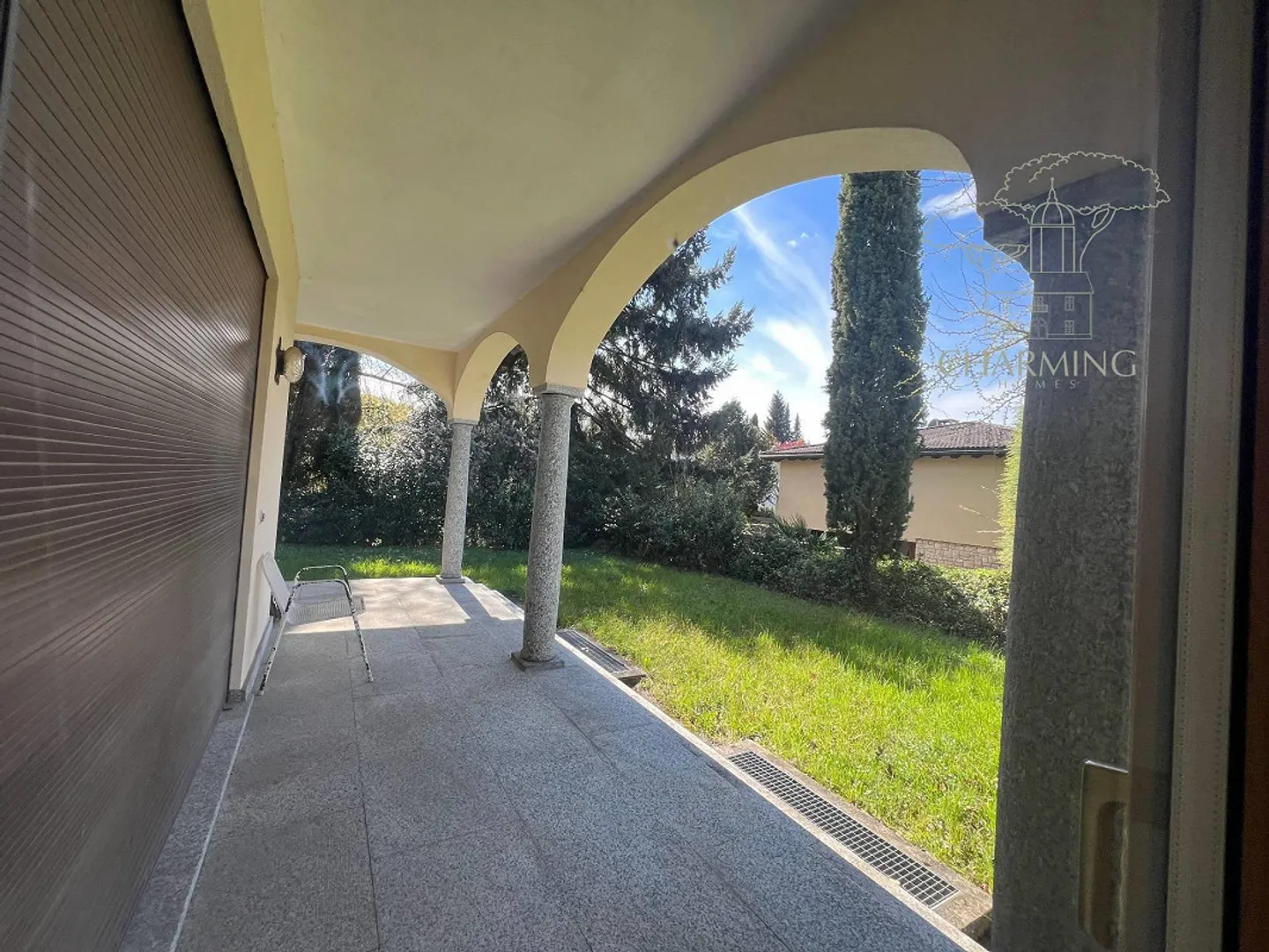 Villa con potenziale edificatorio - Foto 4 di 9