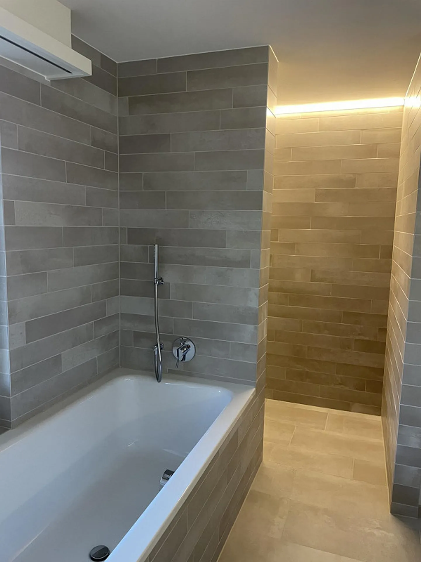 Charmante maison à colombages rénovée avec vue sur le lac de Zurich - Photo 9 sur 11