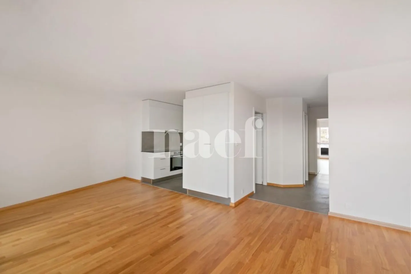 On the Heights of Neuchâtel, 4.5-Room Apartment on the 4th Floor - Photo 2 of 7
